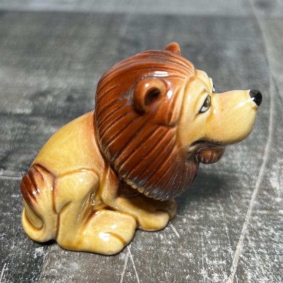 Vintage Newcrest Hand Painted Lion and Friend Made in Japan - Picture 5 of 11